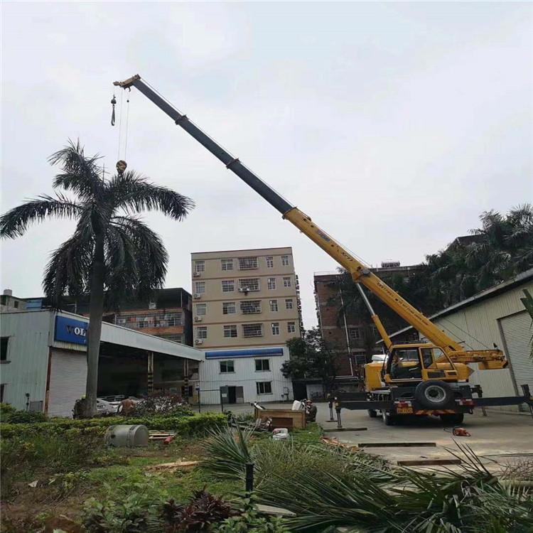 丰顺12吨吊车出租一天的收费标准是什么