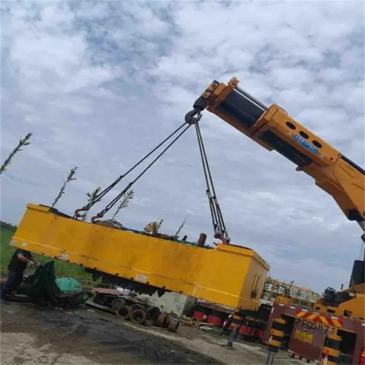 丰顺随车吊吊集装箱怎么吊